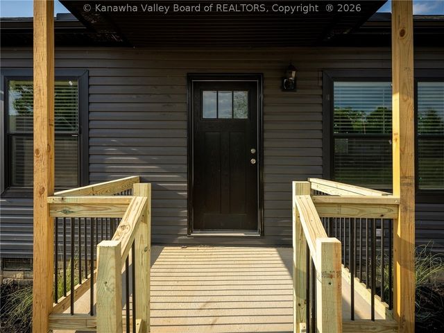 65 Cooper Way, Scott Depot, WV 25560