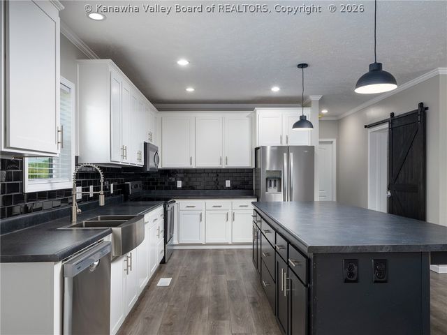 65 Cooper Way, Scott Depot, WV 25560
