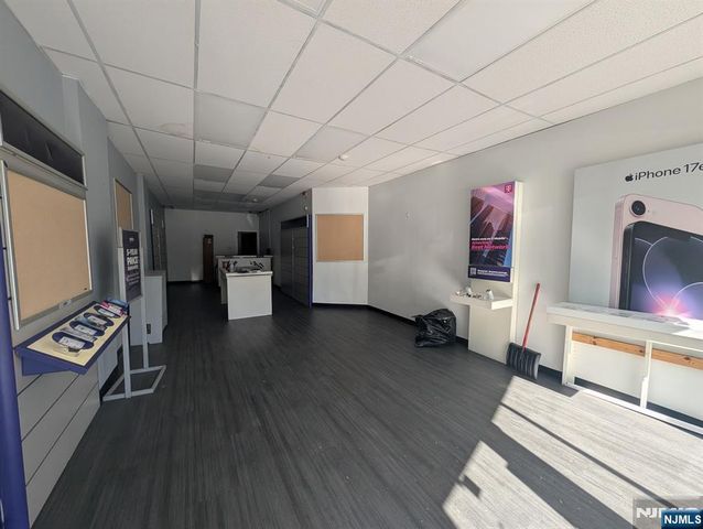 1070 Main, Passaic, NJ 07011