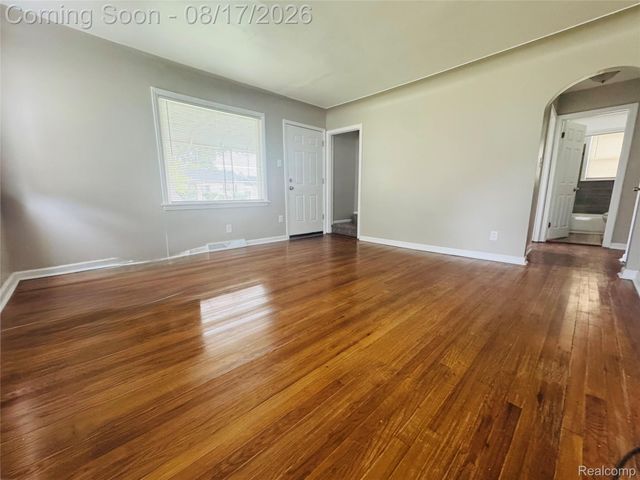 20195 Westhampton Avenue, Southfield, MI 48075