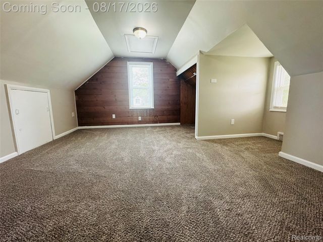 20195 Westhampton Avenue, Southfield, MI 48075