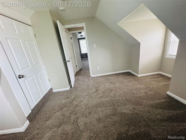 20195 Westhampton Avenue, Southfield, MI 48075