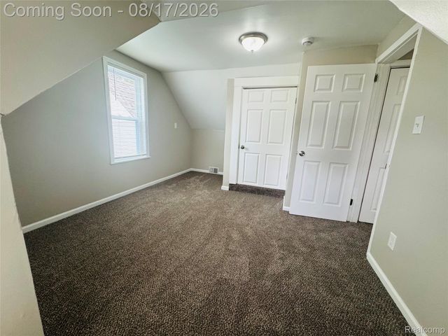 20195 Westhampton Avenue, Southfield, MI 48075
