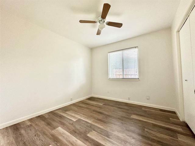 4933 Curzon Avenue, Fort Worth, TX 76107