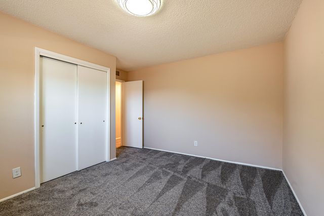11924 Morrow Avenue NE, Albuquerque, NM 87112