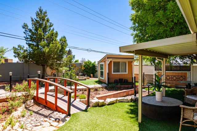 11924 Morrow Avenue NE, Albuquerque, NM 87112