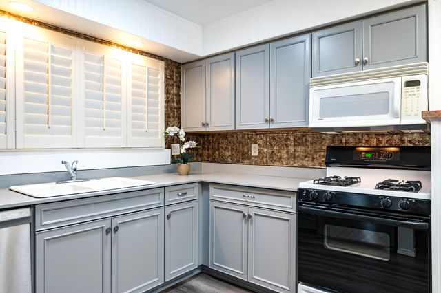 11924 Morrow Avenue NE, Albuquerque, NM 87112