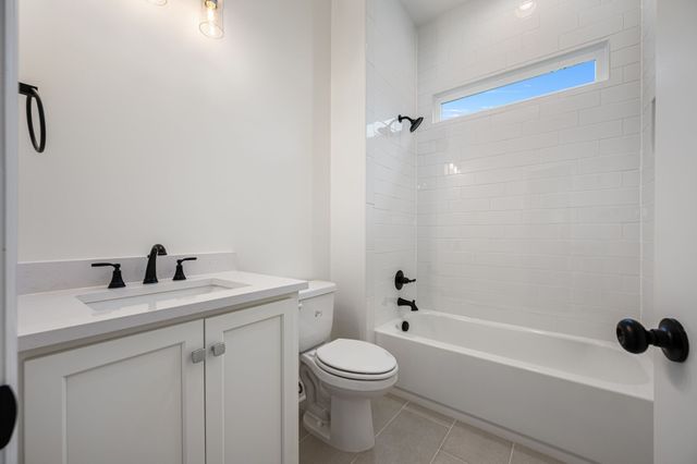 2906 Kapia Mera Ct, Murfreesboro, TN 37129