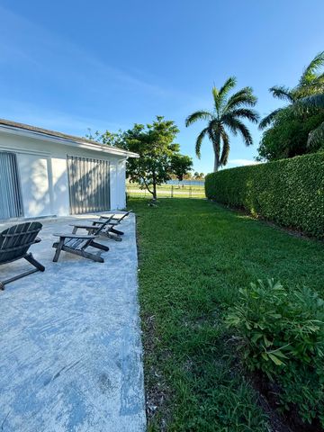 237 Porter Place, West Palm Beach, FL 33409