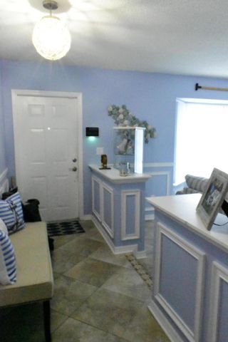 237 Porter Place, West Palm Beach, FL 33409