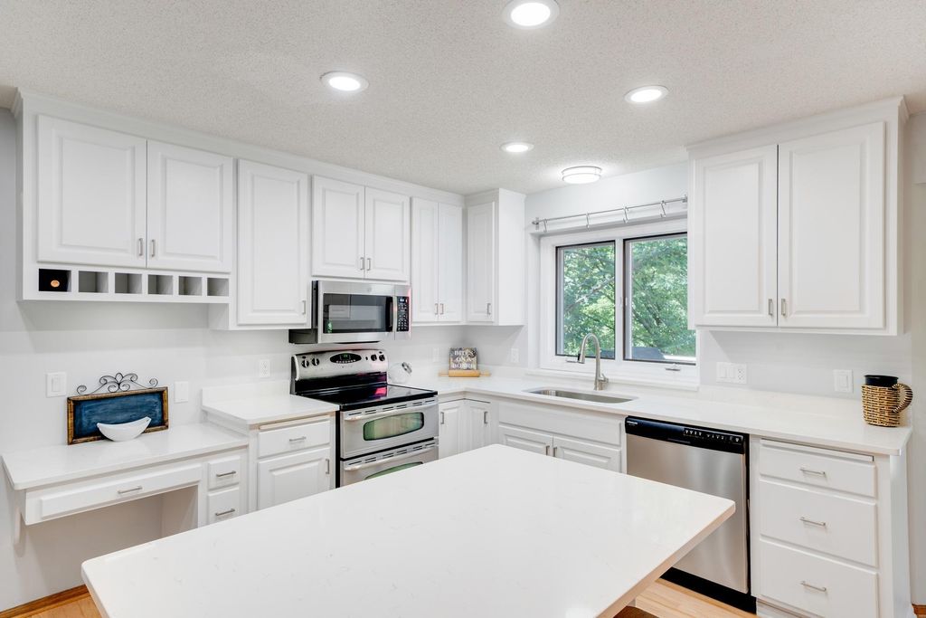 3757 Bayberry Lane, Eagan, MN 55123 — photo 3