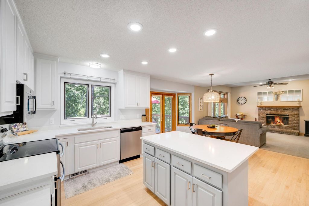 3757 Bayberry Lane, Eagan, MN 55123 — photo 4