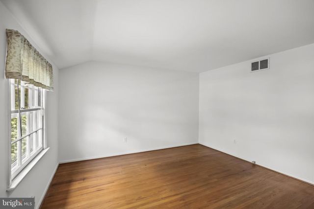 104 NANTUCKET DR, Cherry Hill, NJ 08034