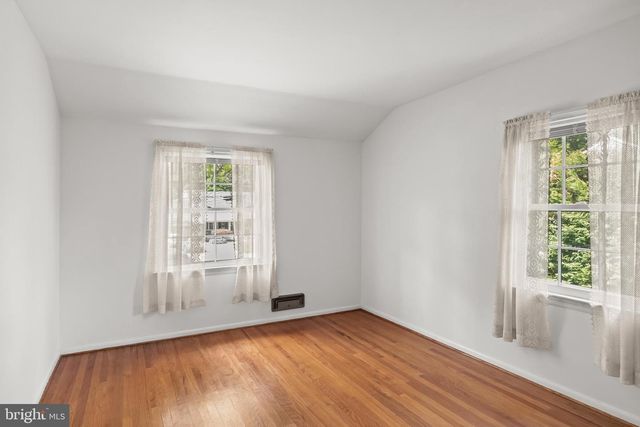 104 NANTUCKET DR, Cherry Hill, NJ 08034