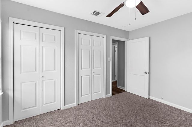 1104 Southampton Street, Angleton, TX 77515