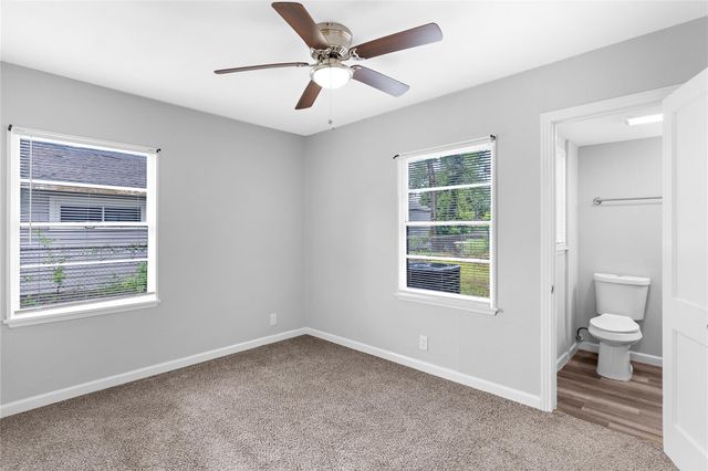 1104 Southampton Street, Angleton, TX 77515
