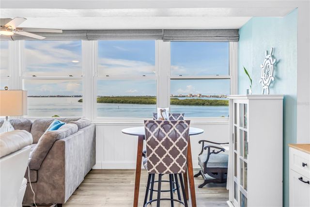 7200 SUNSHINE SKYWAY LANE S 8B, St Petersburg, FL 33711