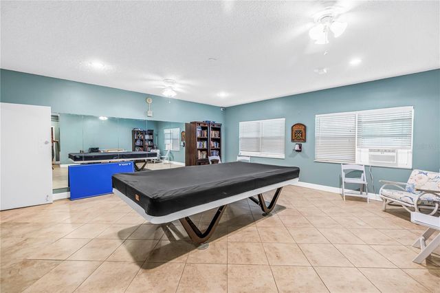 7200 SUNSHINE SKYWAY LANE S 8B, St Petersburg, FL 33711