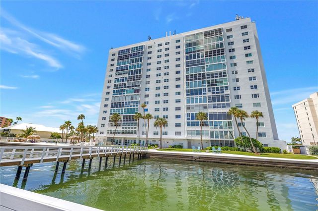 7200 SUNSHINE SKYWAY LANE S 8B, St Petersburg, FL 33711