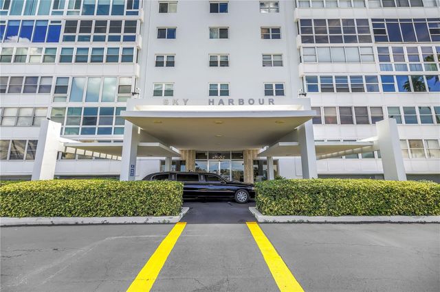 7200 SUNSHINE SKYWAY LANE S 8B, St Petersburg, FL 33711