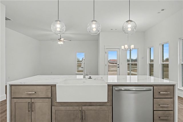 8860 Sunspire Lane, Centerton, AR 72719