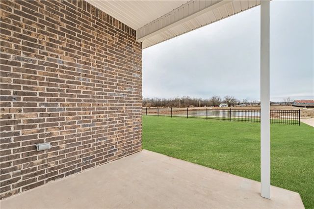 8860 Sunspire Lane, Centerton, AR 72719