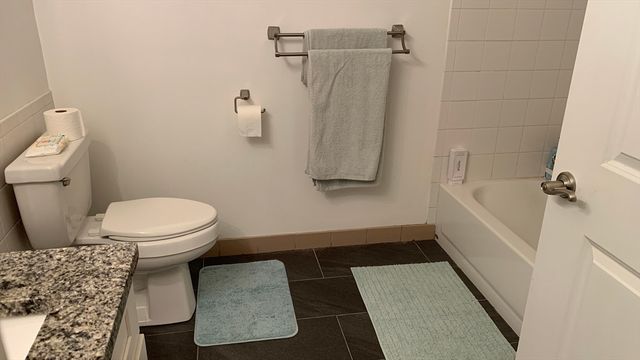 25 Alpine St 10, Boston, MA 02136