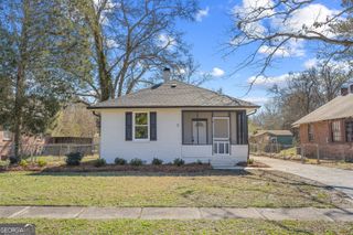 3 Hickory Street NE, Rome, GA 30161