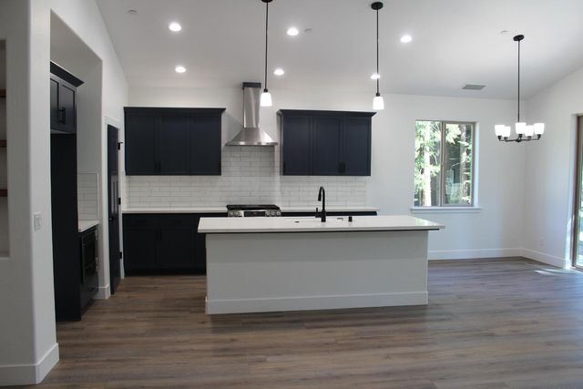 39665 Sunset Rock Ln, Shaver Lake, CA 93664