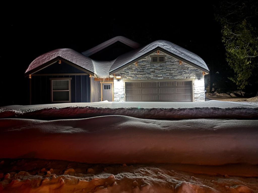 39665 Sunset Rock Ln, Shaver Lake, CA 93664