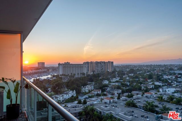 13700 Marina Pointe Drive 1520, Marina Del Rey, CA 90292