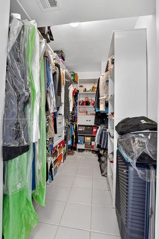 5901 Camino Del Sol 207, Boca Raton, FL 33433