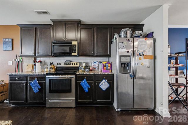 8515 Mansell Court, Charlotte, NC 28215