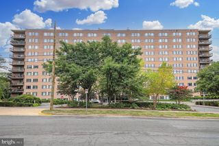 1900 LYTTONSVILLE RD #702, Silver Spring, MD 20910