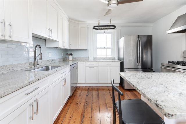 27 Saint James St, Boston, MA 02119