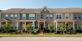 6727 Sunnywood Dr, Nashville, TN 37211