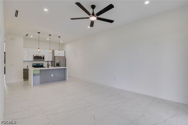 1521 Haviland AVE S, Lehigh Acres, FL 33973