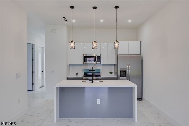 1521 Haviland AVE S, Lehigh Acres, FL 33973