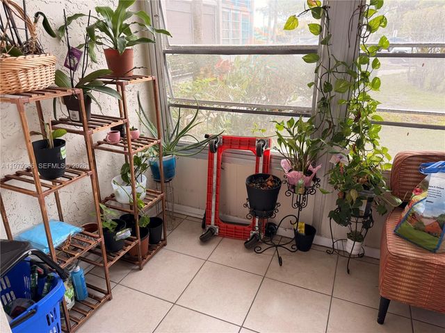 1800 SW 81st Ave 1100, North Lauderdale, FL 33068