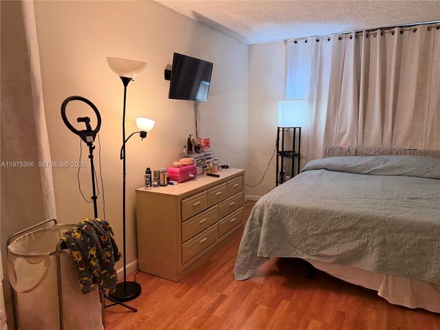 1800 SW 81st Ave 1100, North Lauderdale, FL 33068