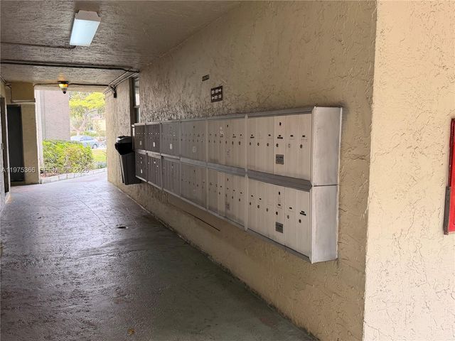 1800 SW 81st Ave 1100, North Lauderdale, FL 33068