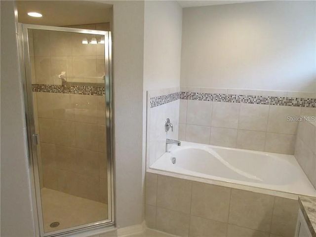 8138 WILDER LOOP, Lakeland, FL 33809