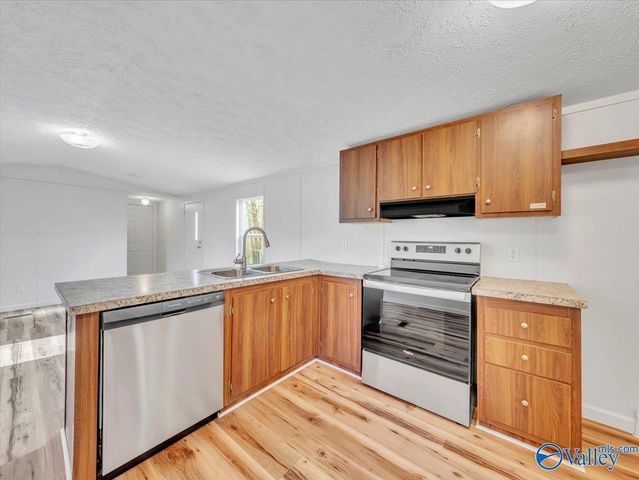 73 County Road 582, Geraldine, AL 35974