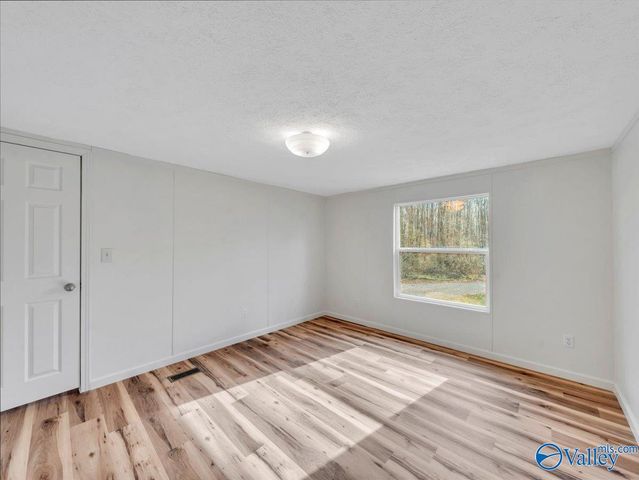 73 County Road 582, Geraldine, AL 35974