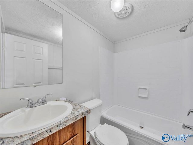 73 County Road 582, Geraldine, AL 35974