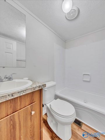 73 County Road 582, Geraldine, AL 35974