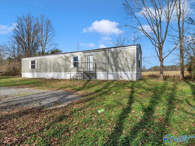 73 County Road 582, Geraldine, AL 35974