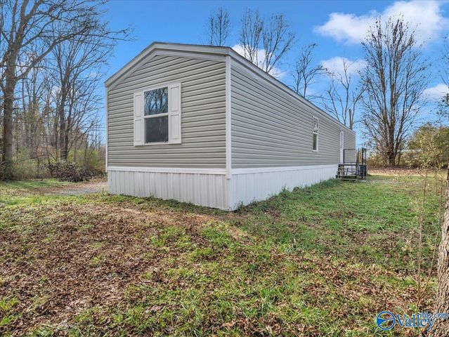 73 County Road 582, Geraldine, AL 35974