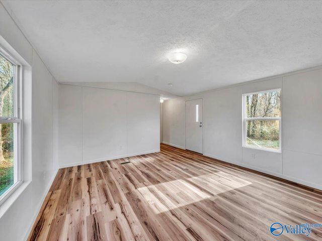 73 County Road 582, Geraldine, AL 35974