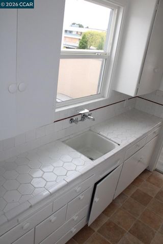 4010 Macdonald Ave C, Richmond, CA 94805